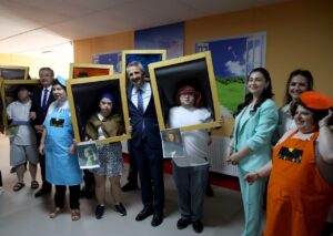 Özel Öğrenciler Ünlü Ressamların Eserlerini Canlandırdı